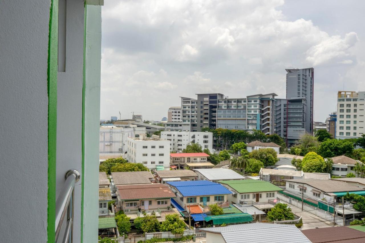 Hotel Oyo 714 Chevasai Vipawadee 42 Bangkok